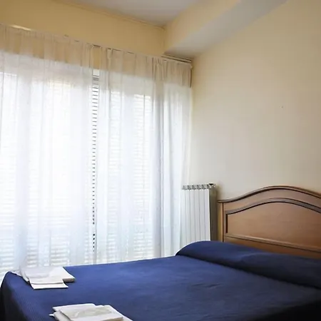 伯圣塔玛丽亚酒店 酒店 *